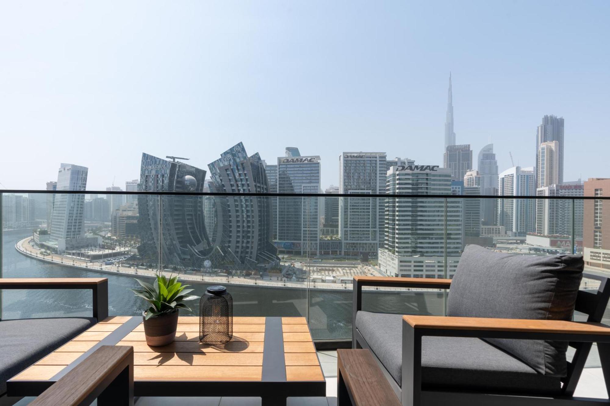 Stunning 2Bd Apartment Business Bay Dubai Exterior foto